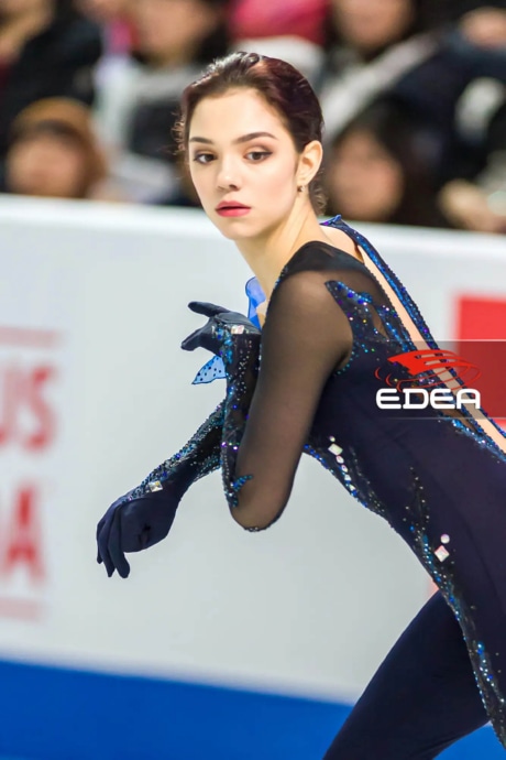 Ice Gallery Skates U.S.